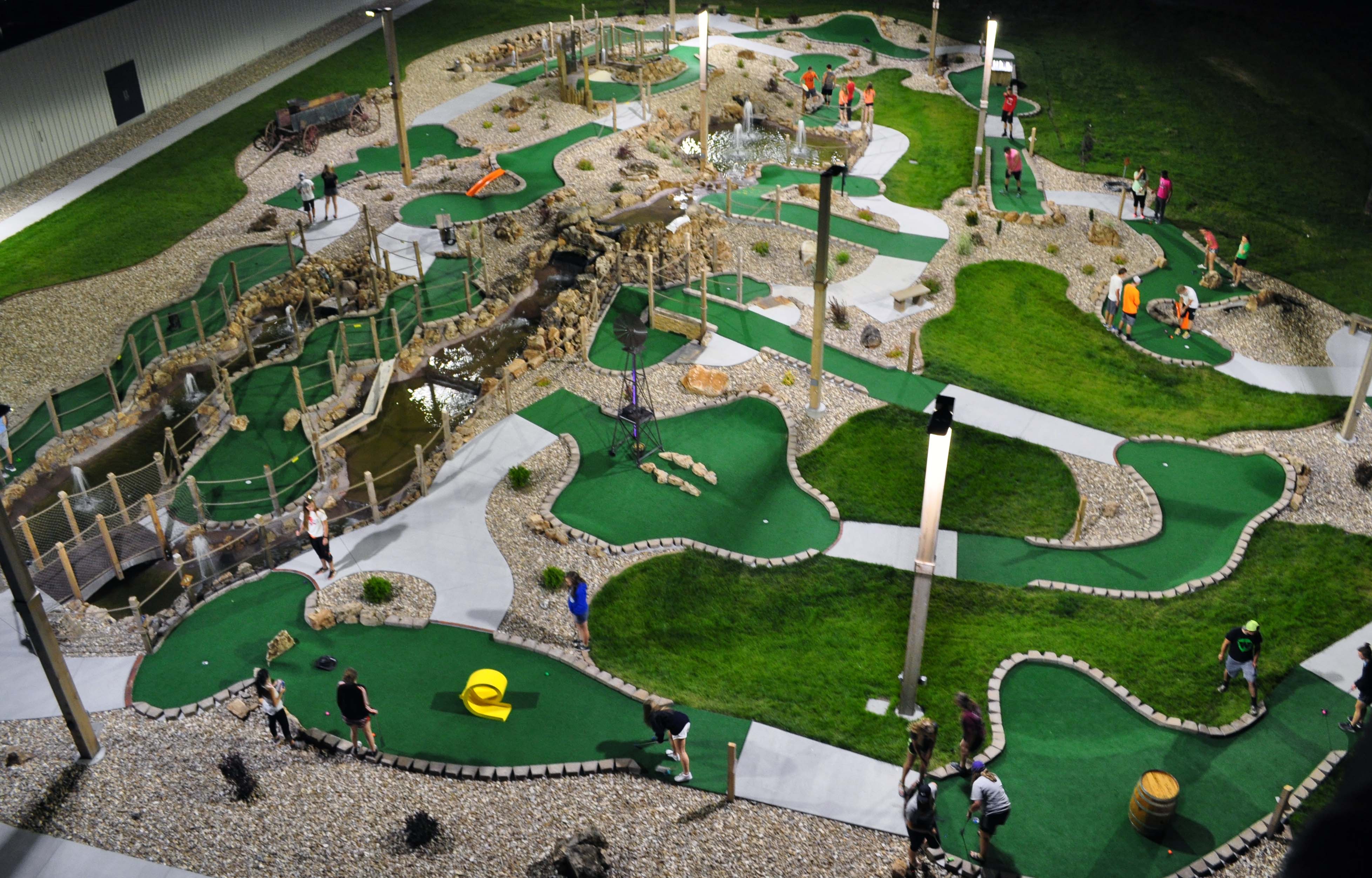 Mini Golf - Scotties Fun Spot - Quincy IL - Fun Times